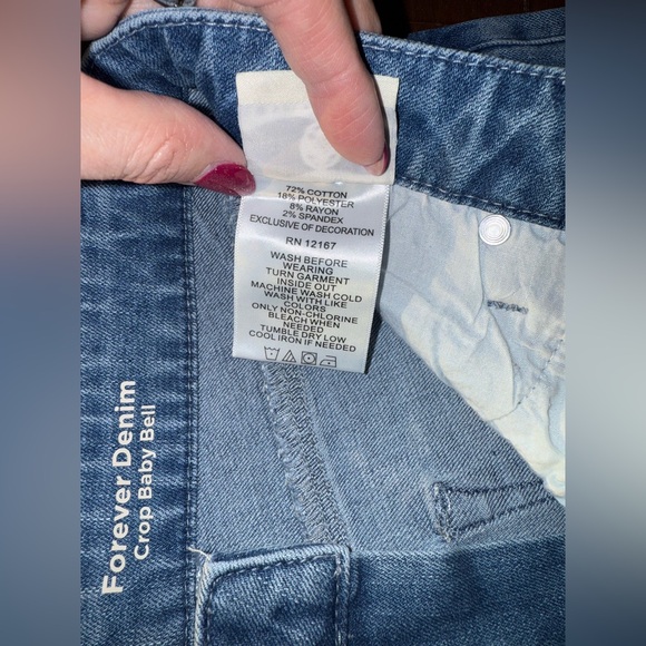 Laurie Felt Light Wash Forever Denim Crop Baby Bell Jeans - Picture 13 of 15